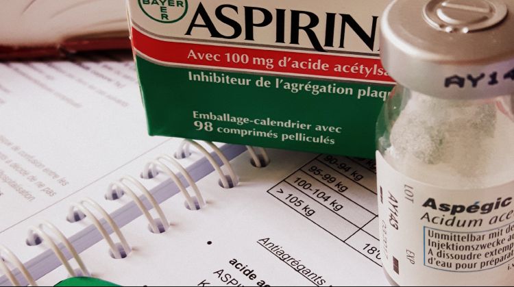 Febra musculară se tratează cu aspirină sau ibuprofen? Ce spun studiile